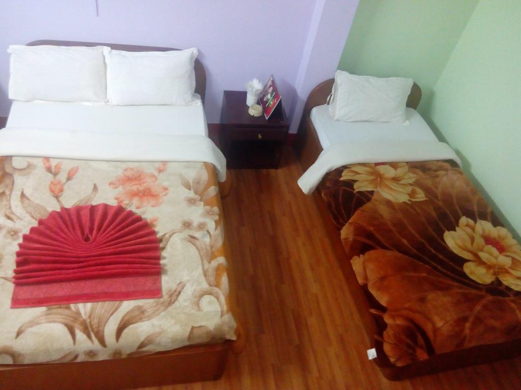 Hotel Pokhara Peace Катманду Экстерьер фото