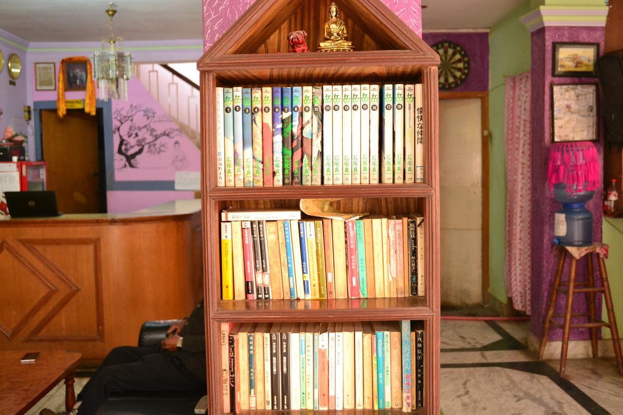 Hotel Pokhara Peace Катманду Экстерьер фото