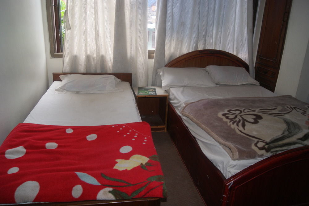 Hotel Pokhara Peace Катманду Экстерьер фото