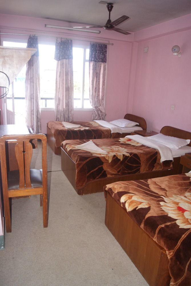 Hotel Pokhara Peace Катманду Экстерьер фото